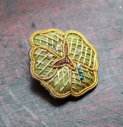 broche bijou fleur