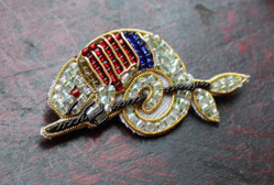 broche cameleon