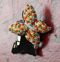 broche broderie