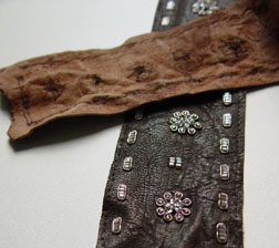 broderie sur cuir
